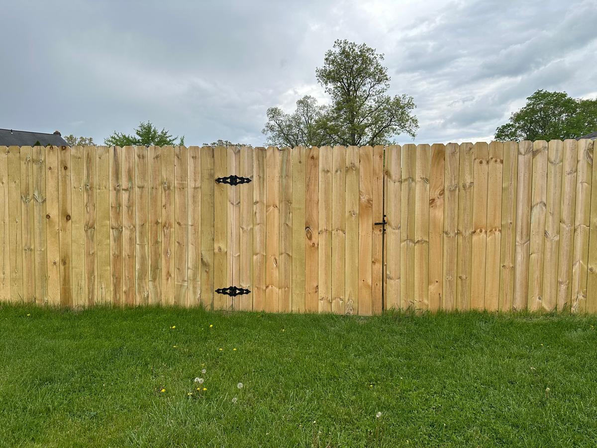 Custom fence gate detail